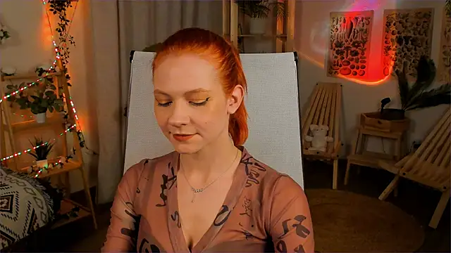 LisaAris online show from April 24, 2026, 6:21 pm