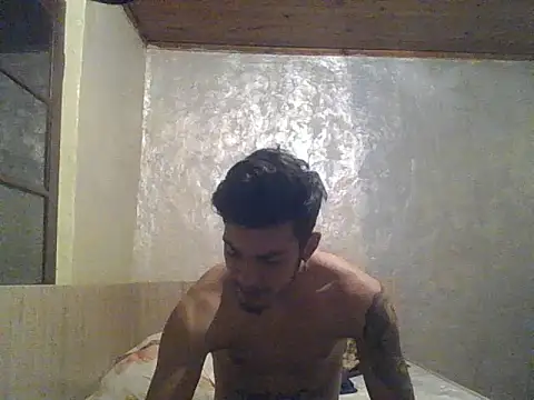 Snapshot of robertmrn112 chatting on May 30, 2026, 9:45 pm robertmrn112 online show from May 30, 2026, 9:45 pm