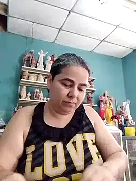 Golositadeamor online show from June 15, 2026, 5:37 pm