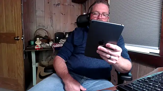 Snapshot of JJ_CONN78 chatting on May 11, 2026, 4:04 pm JJ CONN78 online show from May 11, 2026, 4:04 pm