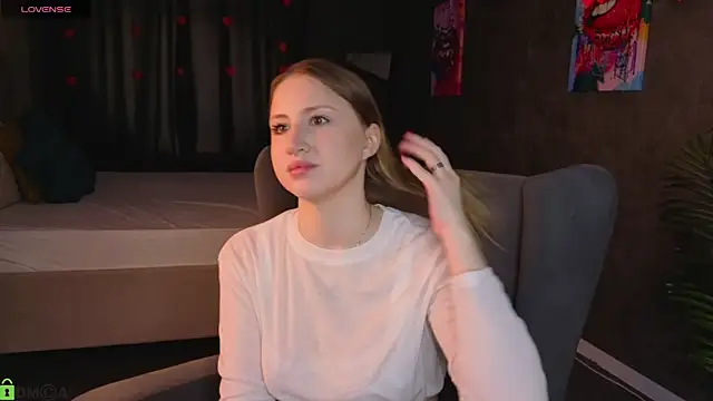 Snapshot of April_Jackson chatting on April 8, 2026, 1:05 am April Jackson online show from April 8, 2026, 1:05 am