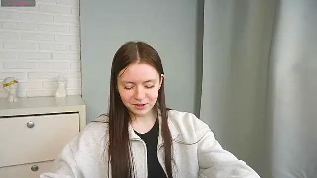 AngelaPratt online show from April 14, 2026, 3:29 pm