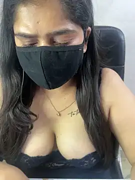 Snapshot of sarasofiaa_ chatting on May 20, 2026, 3:51 pm sarasofiaa online show from May 20, 2026, 3:51 pm