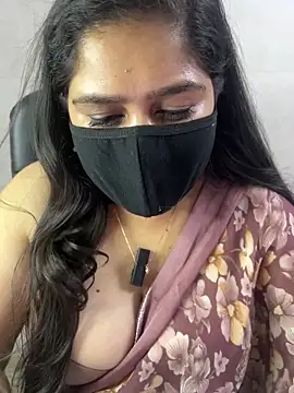 Snapshot of sarasofiaa_ chatting on May 24, 2026, 3:17 pm sarasofiaa online show from May 24, 2026, 3:17 pm