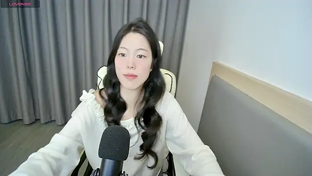 yizhixiaolulu online show from April 7, 2026, 6:14 am