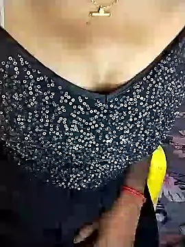 Anu tamilx online show from April 8, 2026, 5:13 pm