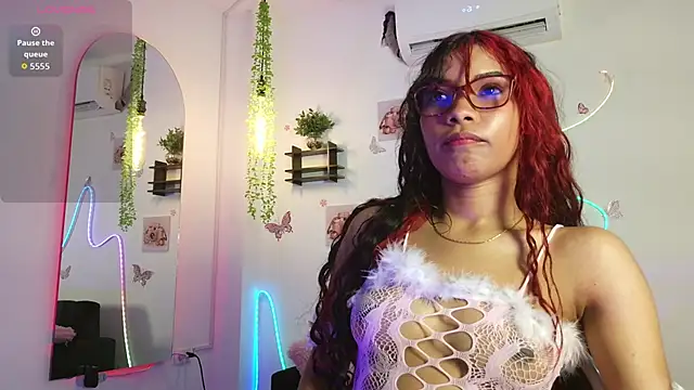 Snapshot of Daviana_hill_ chatting on April 9, 2026, 1:05 pm Daviana hill online show from April 9, 2026, 1:05 pm