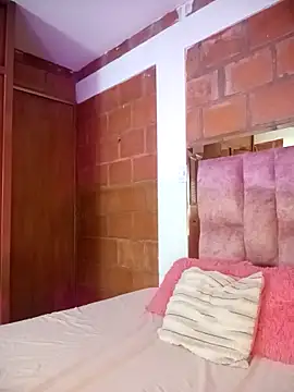 RavenBelmont online show from April 16, 2026, 2:34 am