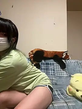 Snapshot of o_Yuki_o chatting on May 18, 2026, 12:22 pm o Yuki o online show from May 18, 2026, 12:22 pm