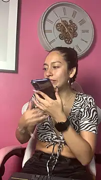 DulceLatinaxo online show from July 1, 2026, 7:13 pm