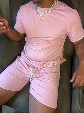 shepullsmydreads265 online show from April 8, 2026, 3:56 pm