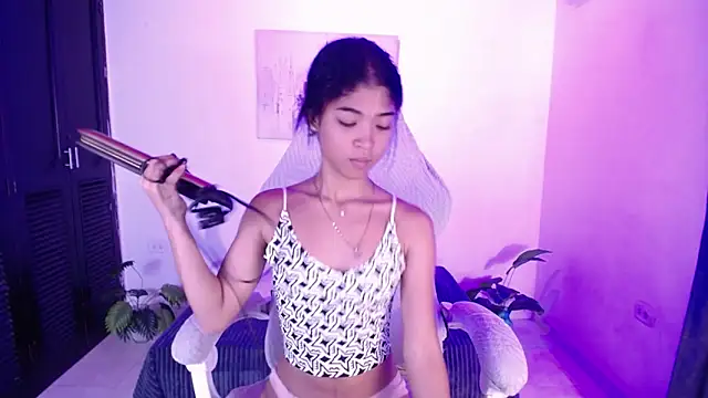 Snapshot of Jully_dreams chatting on May 17, 2026, 4:14 pm Jully dreams online show from May 17, 2026, 4:14 pm
