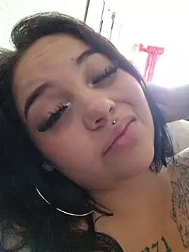 Kitty 79 online show from April 8, 2026, 7:03 pm