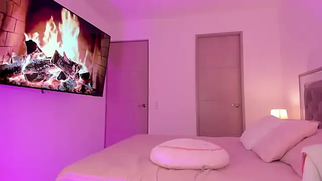 im amberr online show from April 11, 2026, 12:04 am