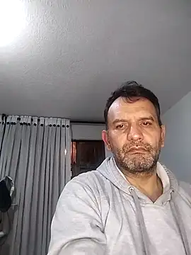 Snapshot of Senkoreman_hard chatting on April 18, 2026, 2:59 am Senkoreman hard online show from April 18, 2026, 2:59 am