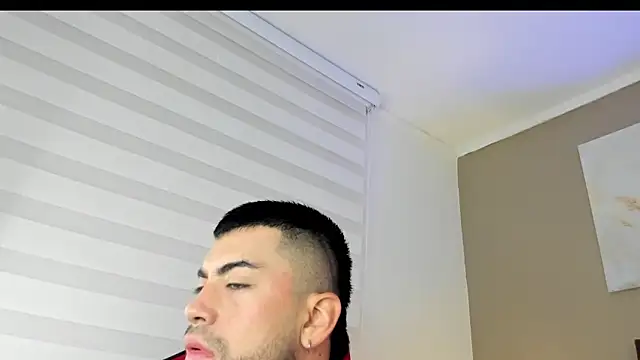 Alexander Diazz online show from April 23, 2026, 1:35 pm