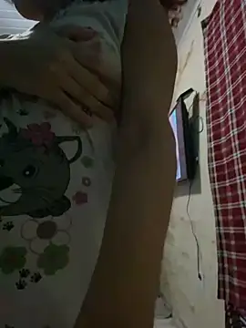 Snapshot of nandinharuivinha22 chatting on April 8, 2026, 12:54 am nandinharuivinha22 online show from April 8, 2026, 12:54 am