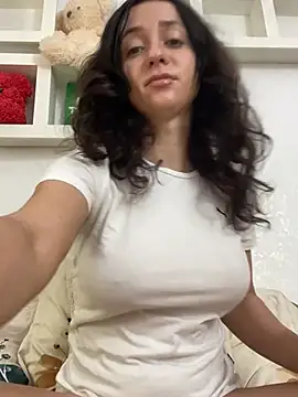 Snapshot of KarolDolly05 chatting on June 14, 2026, 10:50 am KarolDolly05 online show from June 14, 2026, 10:50 am