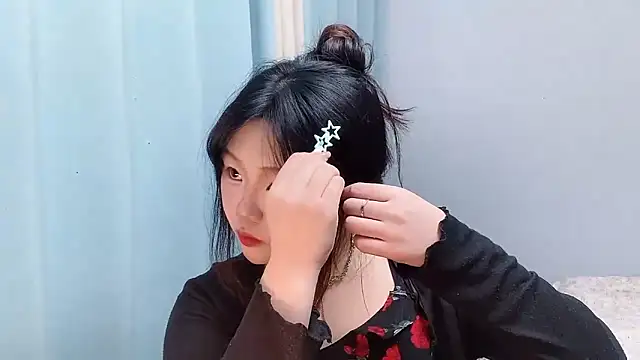 Lilababy00 online show from April 12, 2026, 2:05 am