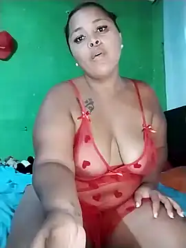 Snapshot of Nikita_Glam chatting on May 24, 2026, 2:49 am Nikita Glam online show from May 24, 2026, 2:49 am