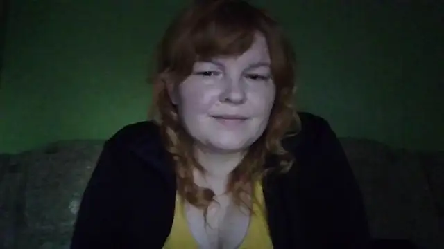 KrisryOxNikss online show from April 24, 2026, 4:31 pm