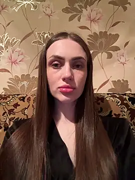 AlinaLove3213 online show from April 11, 2026, 6:01 pm