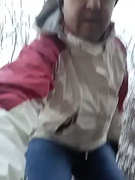 Snapshot of Luceriusbigass chatting on December 3, 2024, 6:04 am Luceriusbigass online show from December 3, 2024, 6:04 am