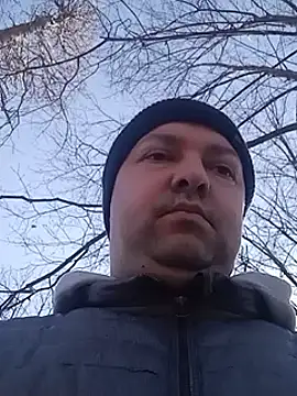 Snapshot of Luceriusbigass chatting on March 4, 2025, 11:19 am Luceriusbigass online show from March 4, 2025, 11:19 am