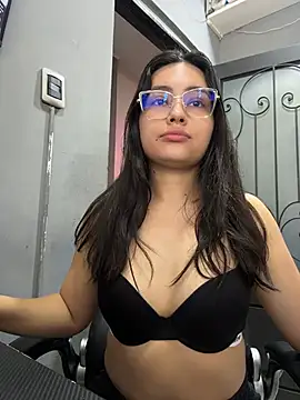 VioletRousee online show from July 27, 2026, 3:08 pm
