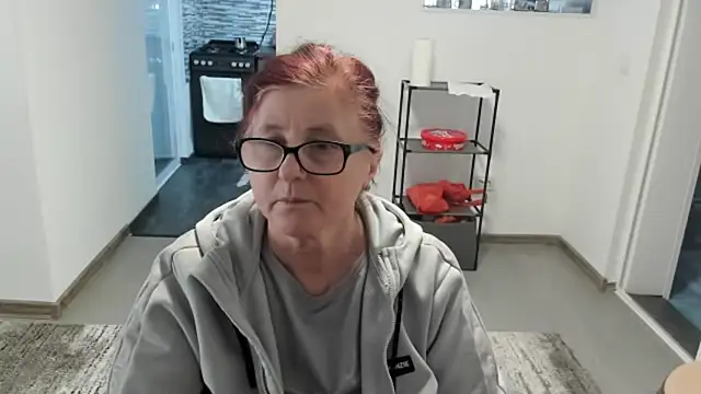 Snapshot of CatherineRowe chatting on January 17, 2025, 11:49 am CatherineRowe online show from January 17, 2025, 11:49 am