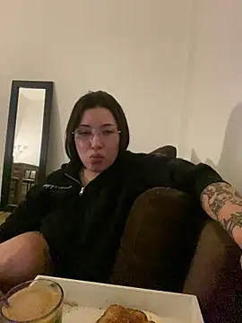 cherryxxox online show from May 1, 2026, 9:41 pm