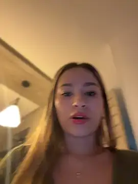 AmyRusso online show from June 5, 2026, 11:21 pm