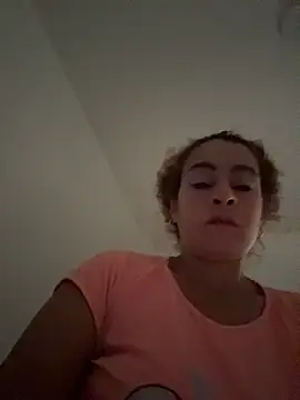 Natigoonzalez online show from April 29, 2026, 1:37 pm