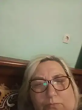AureliaSky598 online show from June 8, 2026, 1:28 am