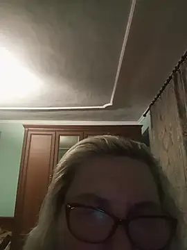 AureliaSky598 online show from June 8, 2026, 8:42 pm