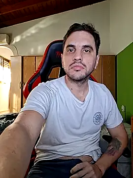 Gonza42OArg online show from April 12, 2026, 7:52 pm