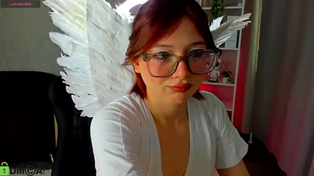 Lessi Panic online show from April 24, 2026, 12:57 am