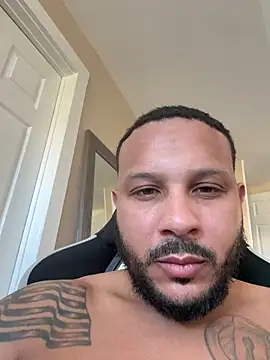 Snapshot of letsgetit30 chatting on April 8, 2026, 2:39 pm letsgetit30 online show from April 8, 2026, 2:39 pm