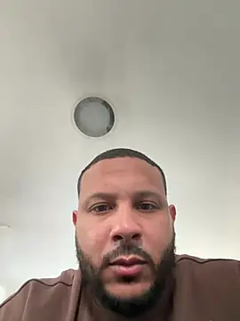 Snapshot of letsgetit30 chatting on April 11, 2026, 2:10 pm letsgetit30 online show from April 11, 2026, 2:10 pm