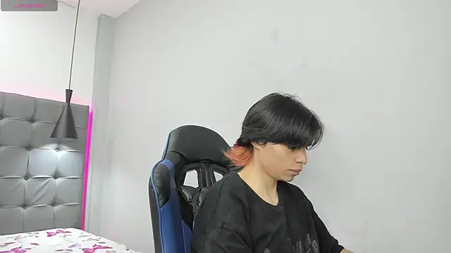 Duosensation  online show from April 9, 2026, 1:38 pm