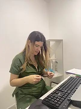 amelia 16 online show from May 26, 2026, 1:07 pm