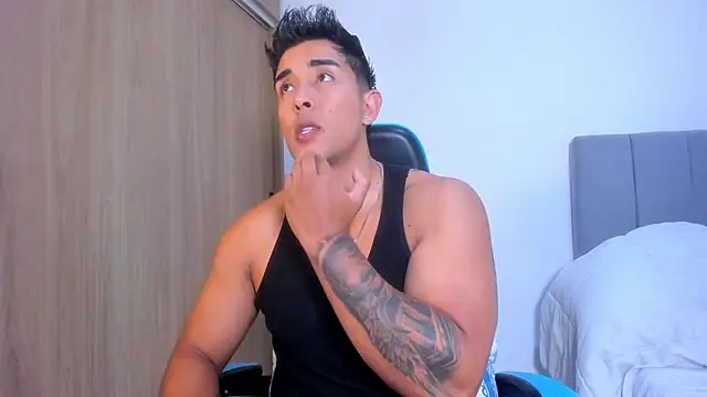 Snapshot of alangreek1 chatting on April 10, 2026, 1:55 am alangreek1 online show from April 10, 2026, 1:55 am