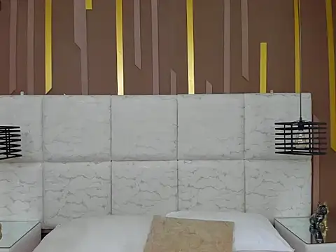 NobaCortez online show from April 11, 2026, 2:27 am