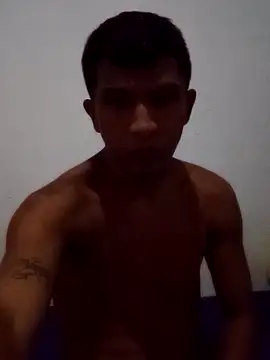 Snapshot of AlexPhoenix chatting on April 9, 2026, 4:23 am AlexPhoenix online show from April 9, 2026, 4:23 am