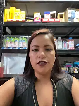 MIA ROSSEEE online show from April 25, 2026, 1:14 pm