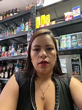 MIA ROSSEEE online show from May 13, 2026, 2:03 pm