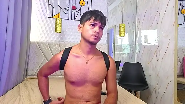 max wine  online show from April 9, 2026, 1:38 pm