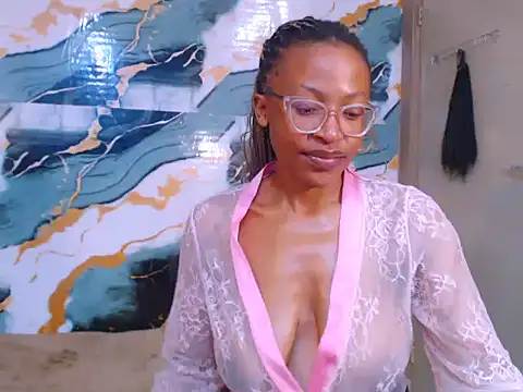 caramelchoco69 online show from July 12, 2026, 4:42 pm