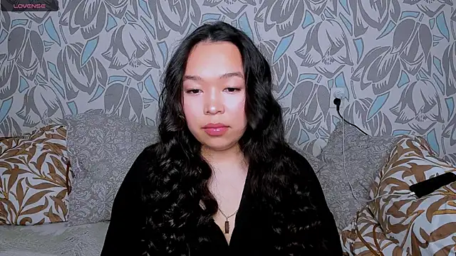 Zlata lee online show from May 12, 2026, 5:59 am