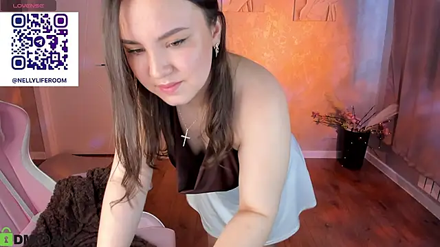 Nelie Evans online show from May 7, 2026, 10:09 am